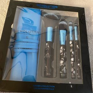 Brand New In Box Revolution Corpse Bride Brush Set